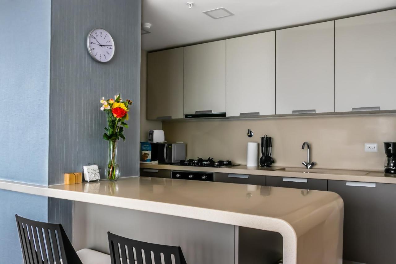New Modern City View - Ph Quartier Del Mar Apartment *